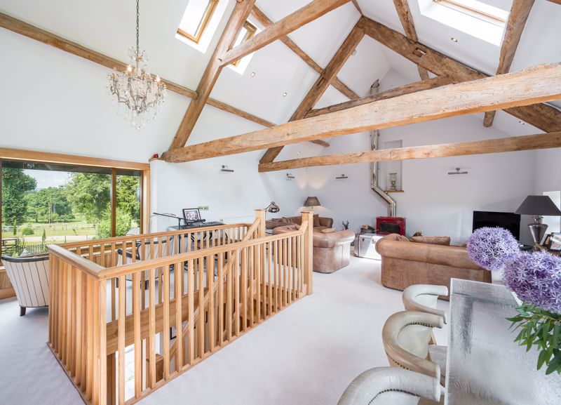 Sitting / Dining Room- click for photo gallery